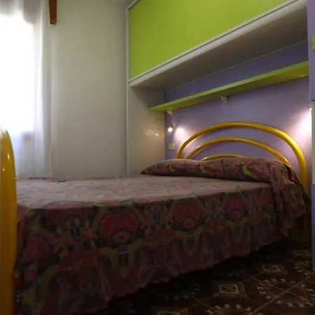 Roswal * روسولينا ماري